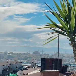 Misafir 8 Istanbul