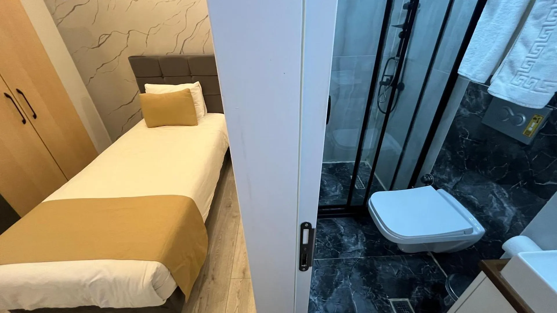 White Palace Halic Istanbul 0*,